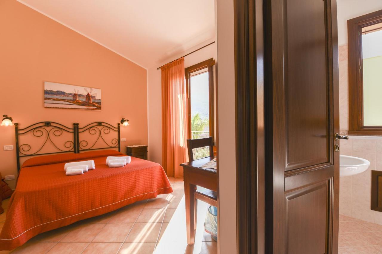 Aurora Castelluzzo Bed & Breakfast Luaran gambar