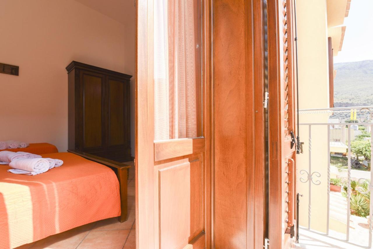 Aurora Castelluzzo Bed & Breakfast Luaran gambar