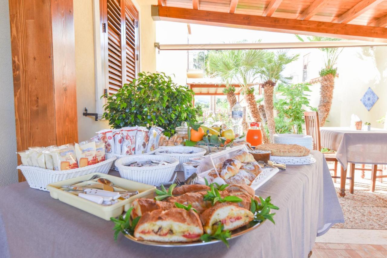 Aurora Castelluzzo Bed & Breakfast Luaran gambar
