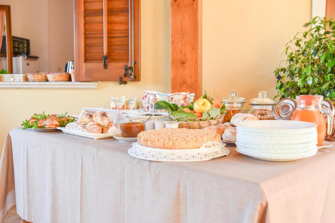 Aurora Castelluzzo Bed & Breakfast Luaran gambar