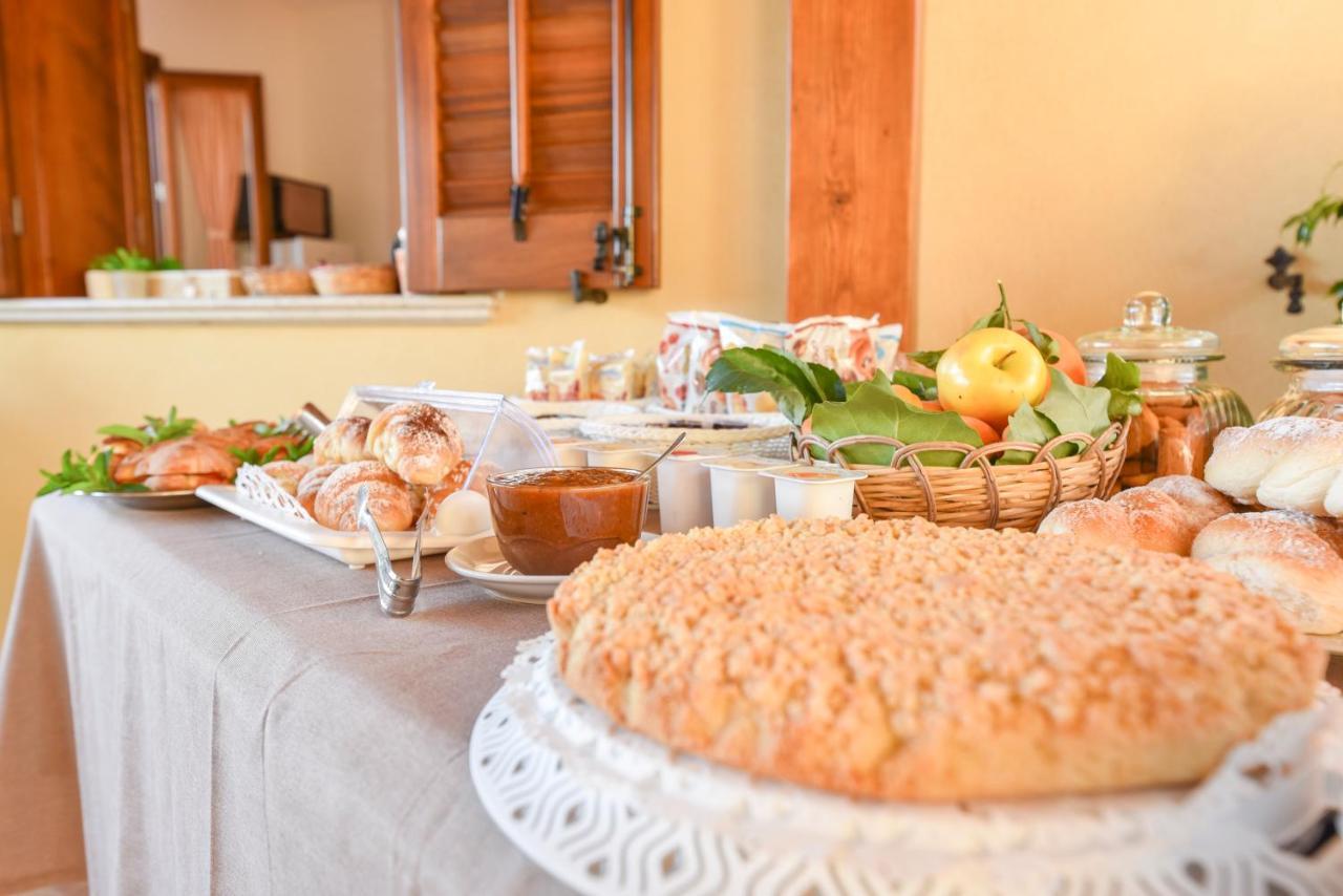 Aurora Castelluzzo Bed & Breakfast Luaran gambar