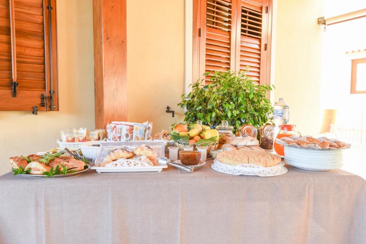 Aurora Castelluzzo Bed & Breakfast Luaran gambar